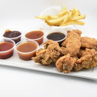 8 Pieces Wings/fries/drink